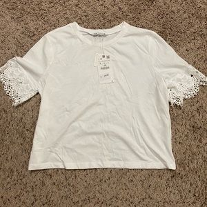 BNWT Zara white t-shirt.